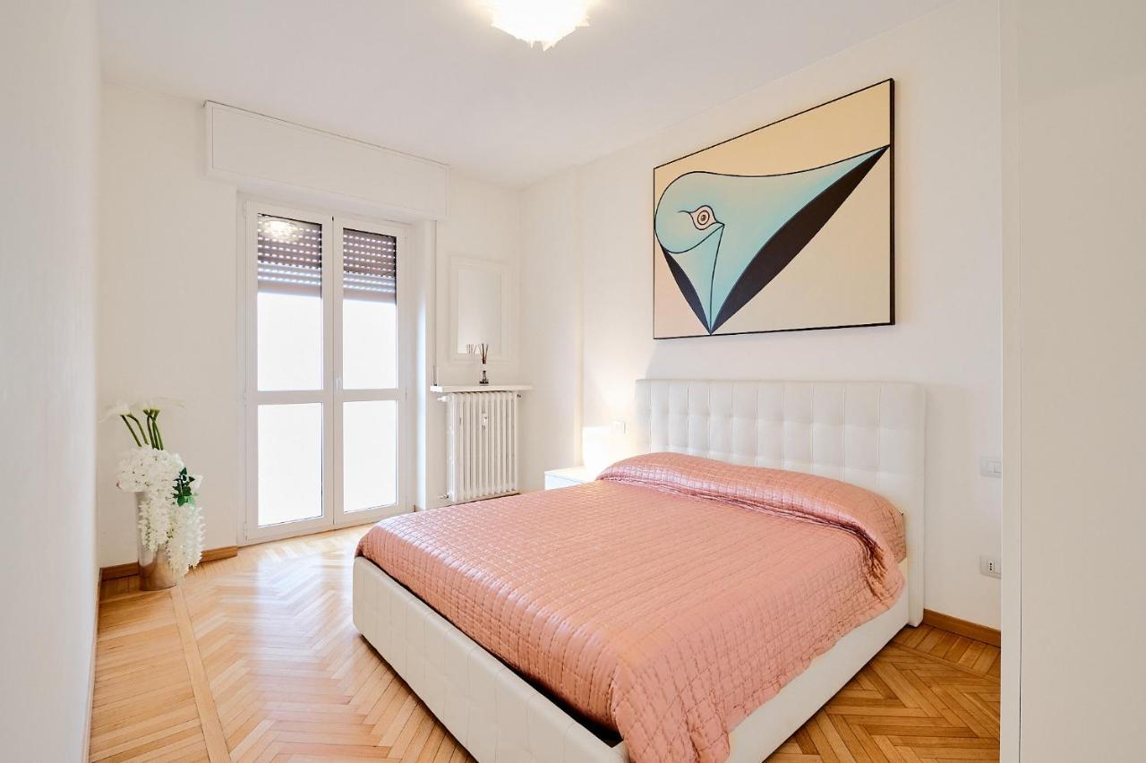 Lux 180Sqm Flat - Entire Last Floor Милано Екстериор снимка